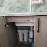 простора сімейна оселя у серці історичного міста поруч з ратушею&бічна з площею ринок кухня-студія та спальня Львов