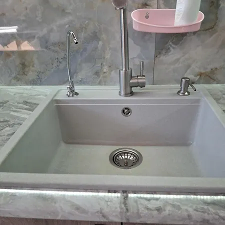 Appartement простора сімейна оселя у серці історичного міста поруч з ратушею & бічна з площею ринок кухня-студія та спальня