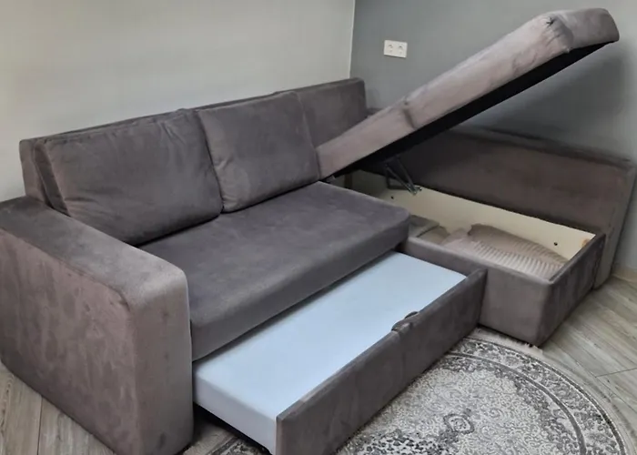 простора сімейна оселя поруч з ратушею & бічна з площею ринок кухня-студія та спальня شقة إلفيف